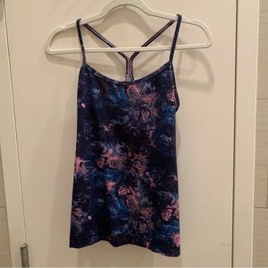 Lululemon Multicolor Patterned Power Y Tank in 💙 Blue / 💕 Pink (Size: 8)